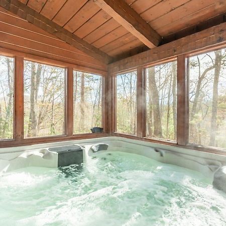 Dudley II By Avantstay Comfortable Cabin W Hot Tub Views بيدجن فورج المظهر الخارجي الصورة