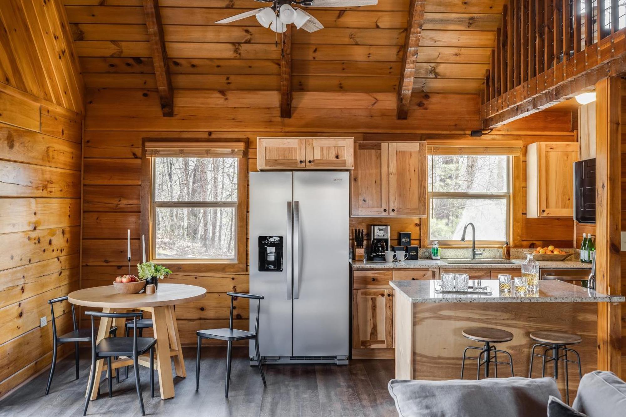 Dudley II By Avantstay Comfortable Cabin W Hot Tub Views بيدجن فورج المظهر الخارجي الصورة
