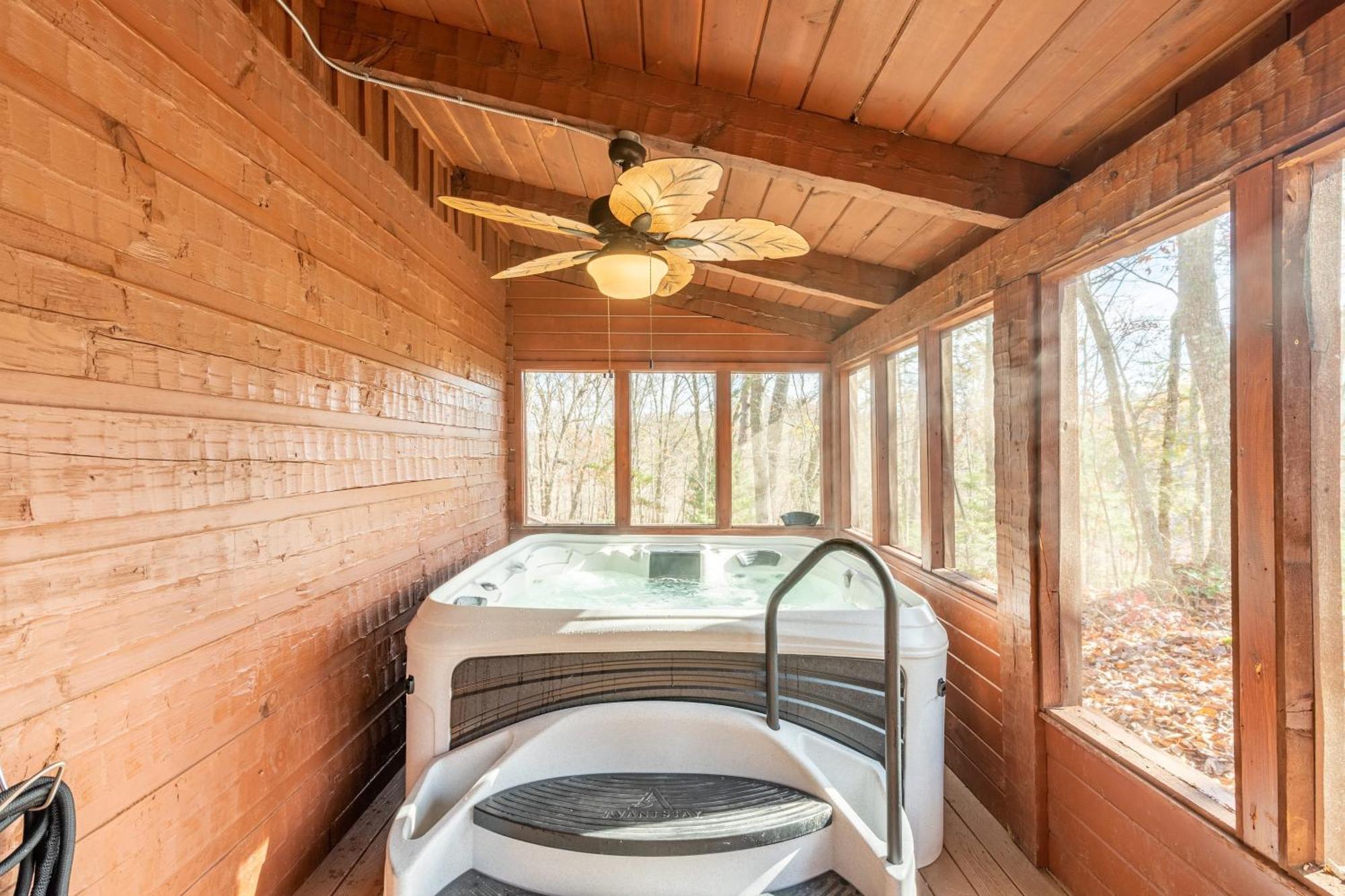 Dudley II By Avantstay Comfortable Cabin W Hot Tub Views بيدجن فورج المظهر الخارجي الصورة